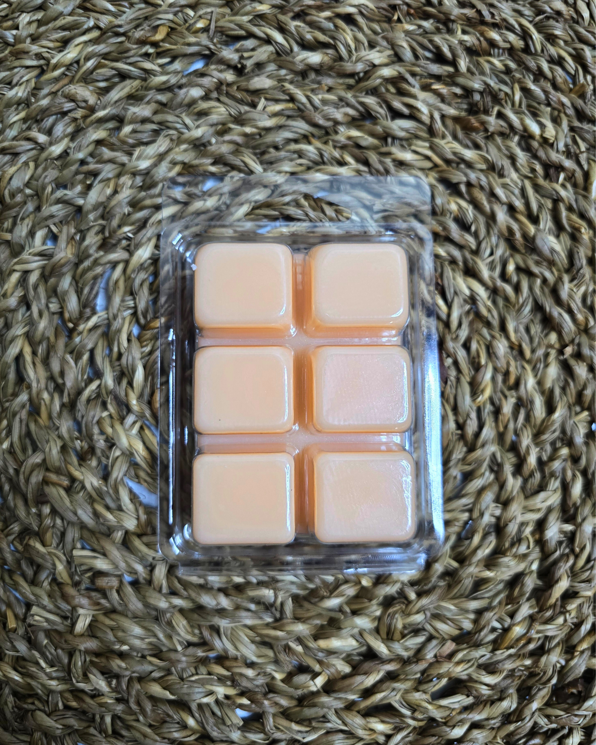 There's something magical about lighting a candle that takes you back to sun-drenched days and warm, nostalgic moments. Our Citrus &amp; Sunshine Soy &nbsp;Wax Melts is crafted to do just that, filling your space with the vibrant and comforting aromas of Blood Orange, Goji Berry, and Sandalwood.&nbsp; 2.5 oz net weight. Citrus &amp; Sunshine Soy Wax Melts is in a 6 cubes recyclable clamshell.