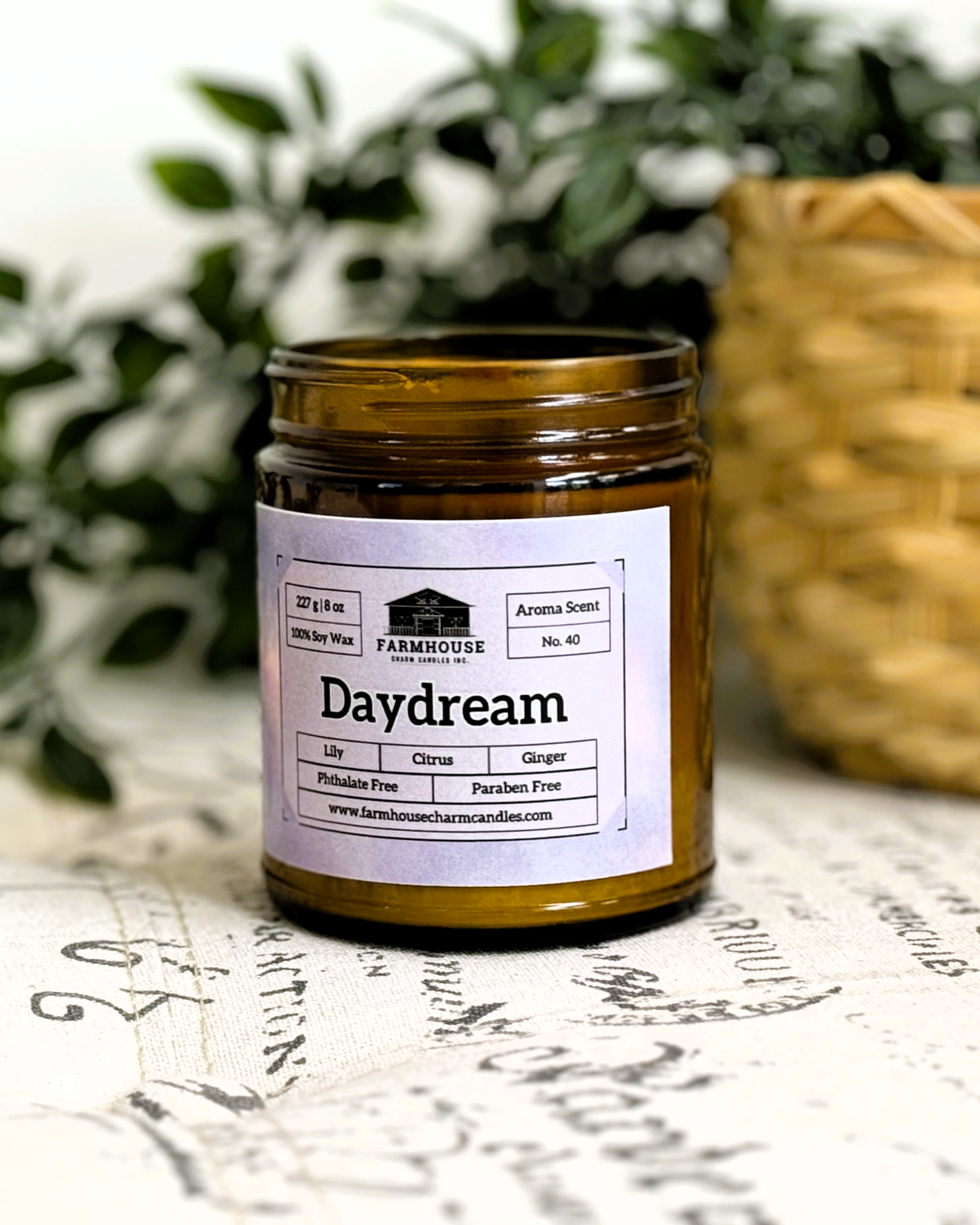 Aroma Scent No. 40 Daydream Soy Candle, a captivating blend designed to ignite inspiration and manifest your dreams. Infused with a medley of citrusy, floral, and spicy notes, this unique fragrance is a delightful fusion of lily's fresh florals, gently accented by hints of ginger and underlying citrus undertones. These impactful scents serve as a gateway to a realm of positivity, tranquility, and imaginative flair, empowering you to embrace and live out your daydreams. www.farmhousecharmcandles.com
